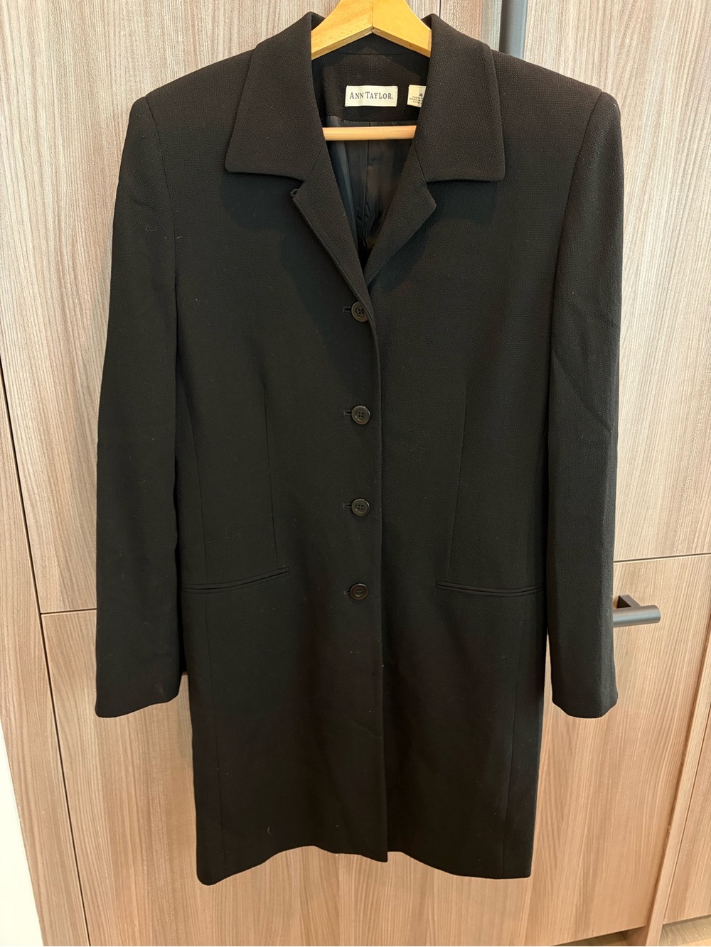 Ann Taylor Black Women's Tailored Single-Breasted Coat Dress size 4 like new
